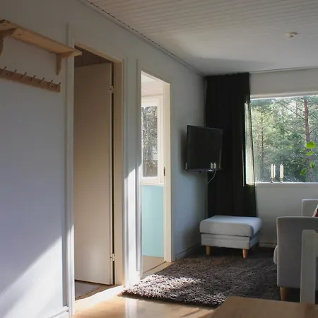 Semesterbostad Hummelviks Stugan